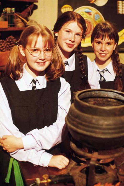 The worst witch 1998 thespians